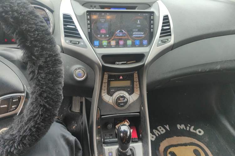 Used Hyundai Elantra (5th Generation / Langdong) 2013 1.6L Automatic Luxury Model Audio And AC Panel