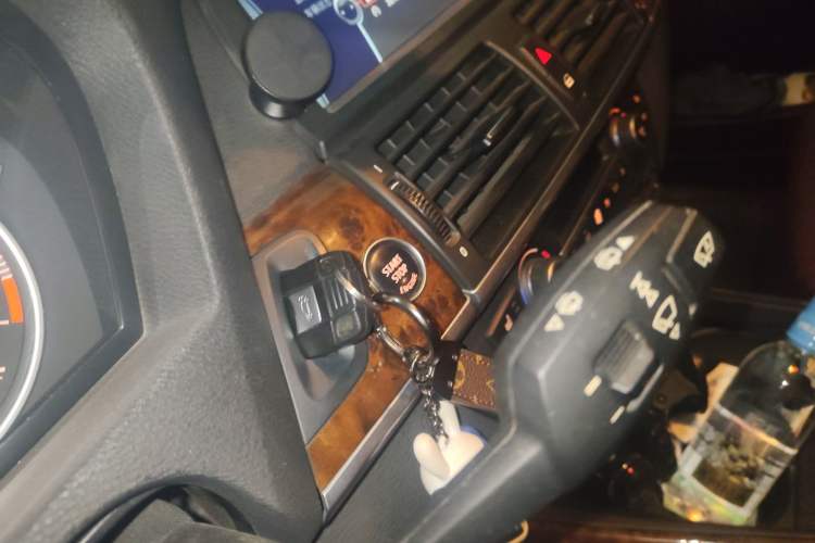 Used BMW X5 2011 xDrive35i Leading Model
