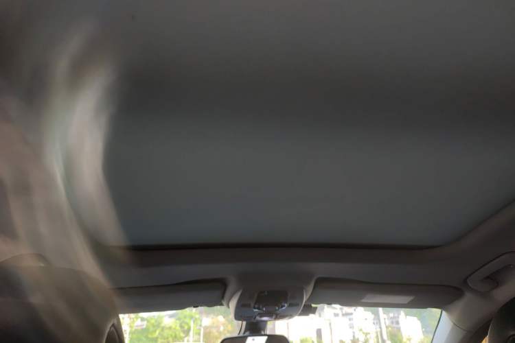 Used DS 6 2014 1.6T Luxury Edition THP200 Headliner