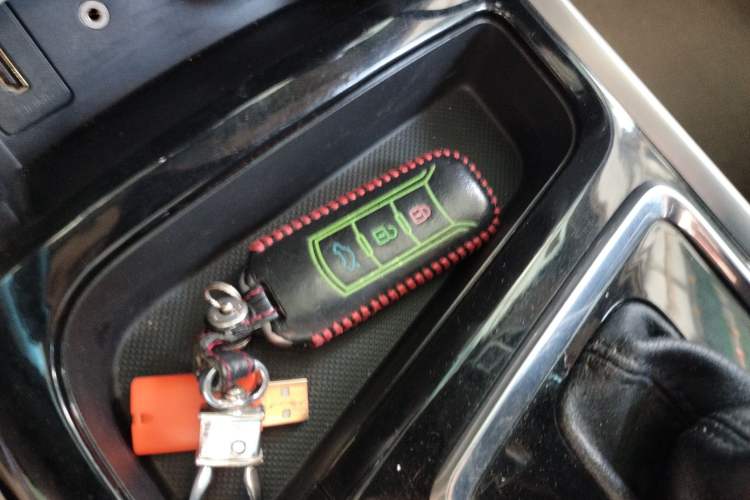 Used GAC Trumpchi GA6 2015 1.8T DCT Luxury Navigation Model
