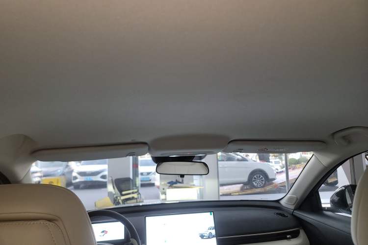 Used ARCFOX T1 2025 Model 320 PLUS
