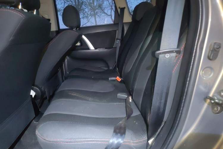 Used CHANGAN CX20 2014 1.4L IMT Sunroof Navigation Version China IV Standard Left Rear Seat