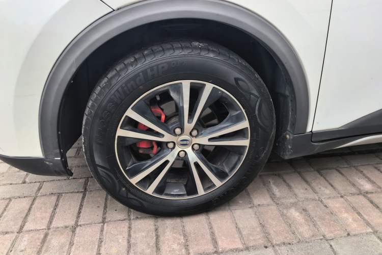 Used SWM X7 2016 1.8L Manual Luxury Edition 7 Seats