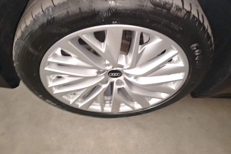 Used Audi A7L 2024 45TFSI S-line Dream-Building Edition Flow Crystal Package