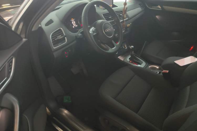 Used Audi Q3 2016 30 TFSI Collector's Edition Intelligent Model
