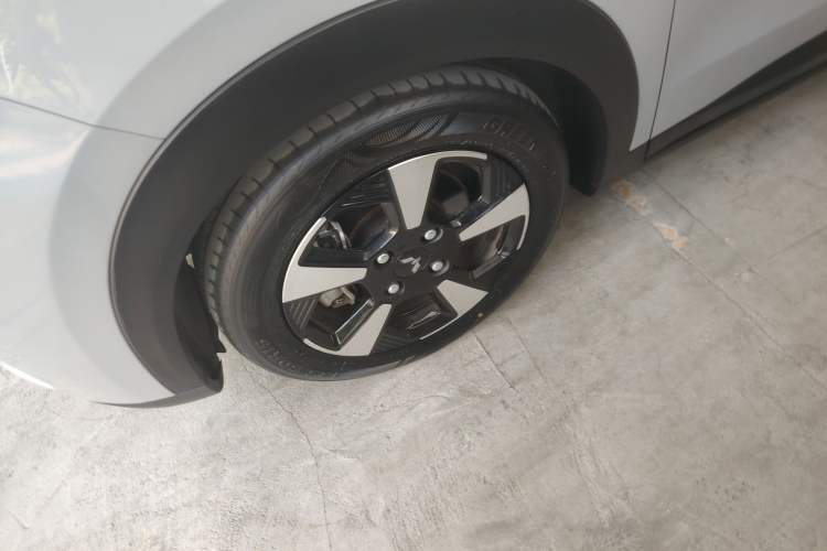 Used Wuling Bingo PLUS 2024 510 km Flagship Edition Four-Seater Version Exterior 2