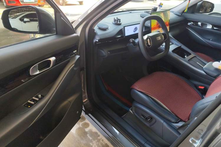 Used Geely Galaxy E5 2024 530km Long-Range Version Driver Seat
