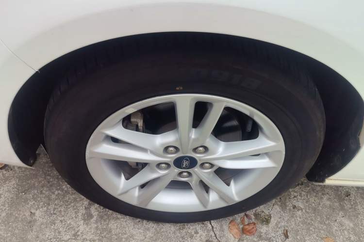 Used Ford Escort 2019 1.5L Automatic Enjoyment Model Left Front Wheel Hub