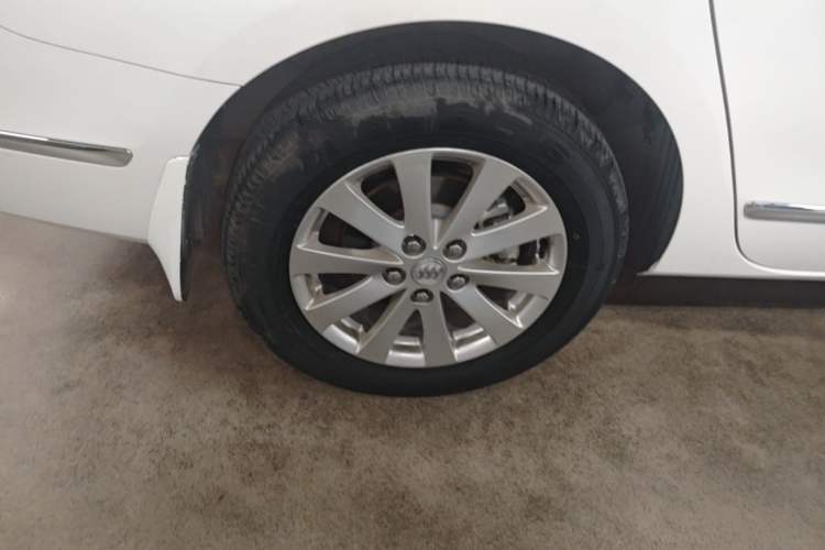 Used Buick GL8 2018 28T Luxury Model China VI Standard