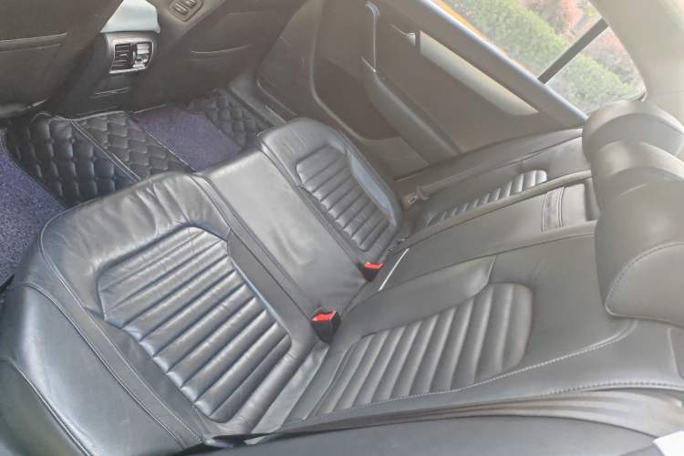 Used Volkswagen Magotan 2016 1.8TSI Smart Enjoyment Leading Model Left Rear Seat