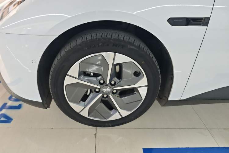 Used XPeng MONA M03 2025 620 Ultra-Long Range Plus
