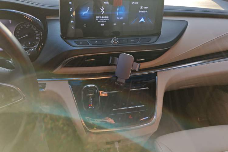 Used Buick GL8 2023 Facelifted Land Cruiser Executive Luxury Version Gear Lever