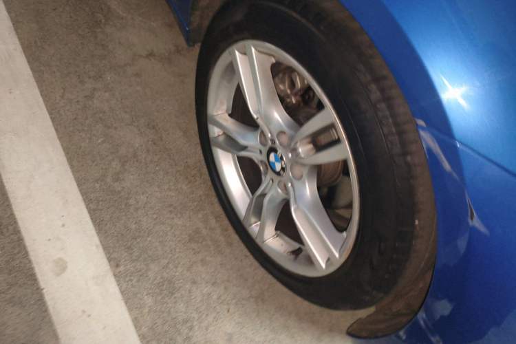 Used BMW 3 Series GT 2017 320i M Sport Right Front Wheel Hub