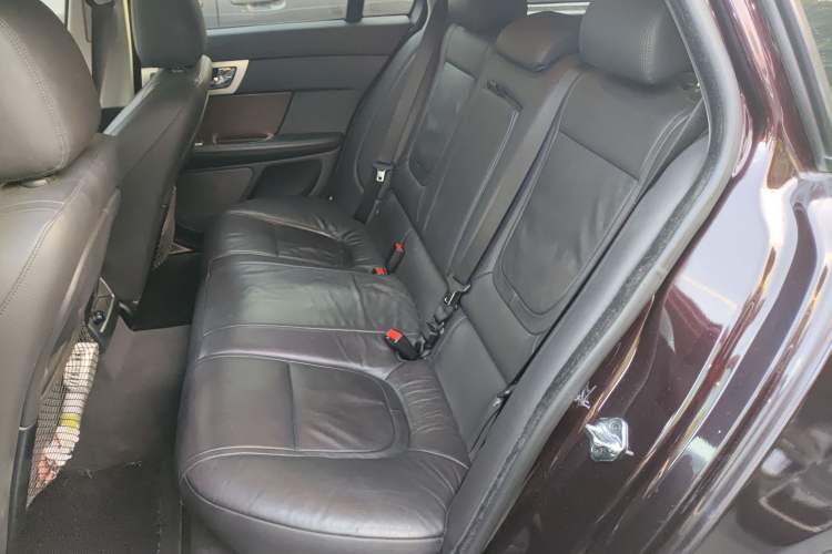 Used Jaguar XF 2015 XF 2.0T Sportbrake Luxury Edition
