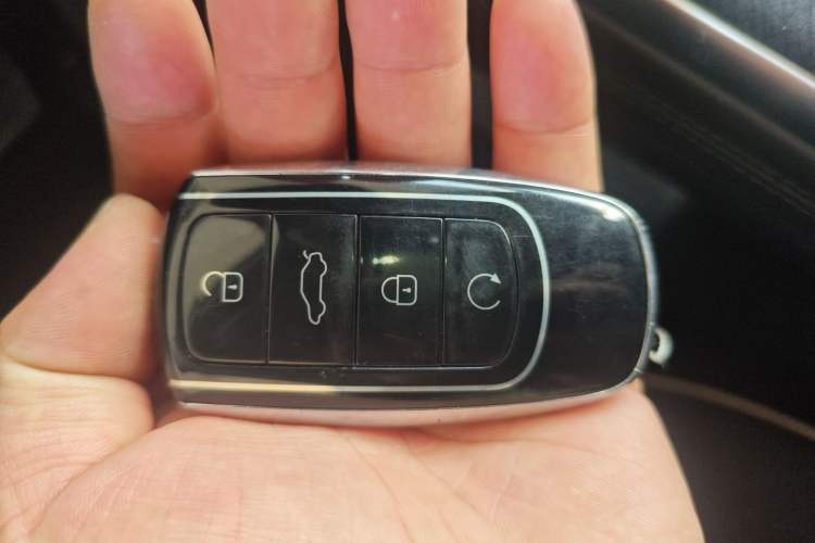 Used Chery Tiggo 9 2023 2.0T Dual-Clutch Two-Wheel Drive Prestige Version 5 Seats