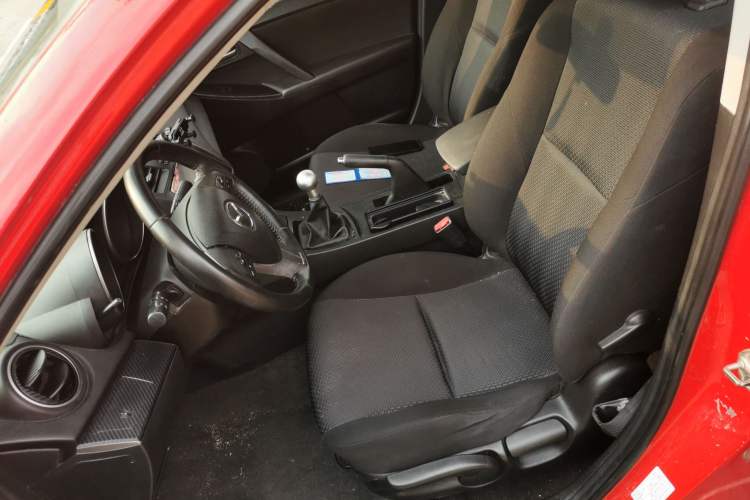 Used Mazda 3 2011 Sedan 1.6L Manual Comfort Model Left Front Seat