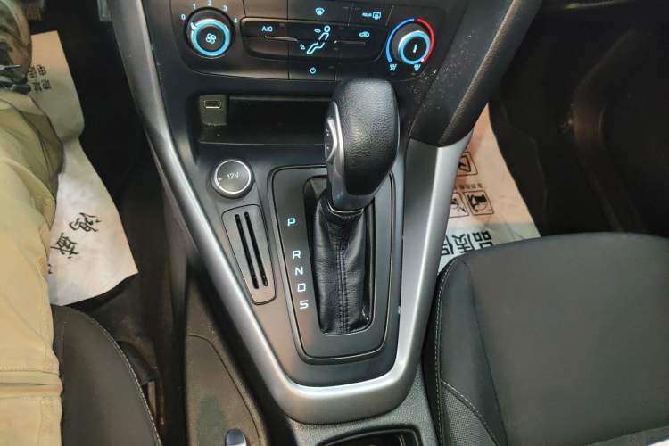 Used Ford Focus 2018 Hatchback Classic 1.6L Automatic Comfort Plus SmartDrive Edition