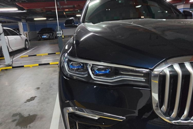 Used BMW X7 2019 xDrive40i Luxury Package with Leading Features