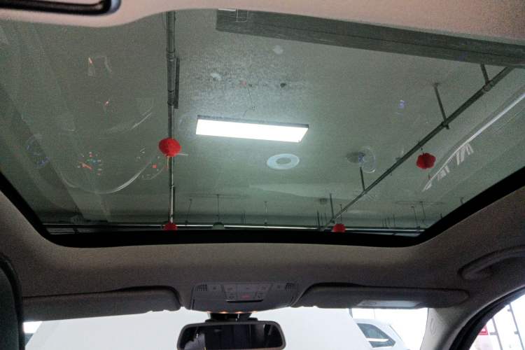 Used Mercedes-Benz C-Class 2017 Facelift C 200 L Sport Edition Headliner