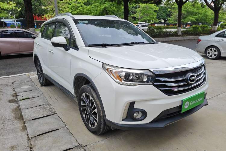Used GAC Trumpchi GS4 2017 200T G-DCT Two-Wheel Drive Elite Edition Front Right 45 Deg