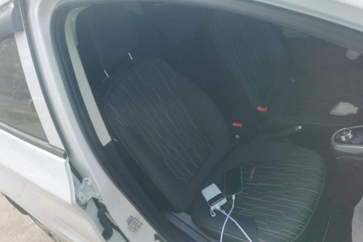 Used CHANGAN Benni E-Star 2021 National Edition Xin Yue Version Lithium Iron Phosphate (31.86 kWh)
