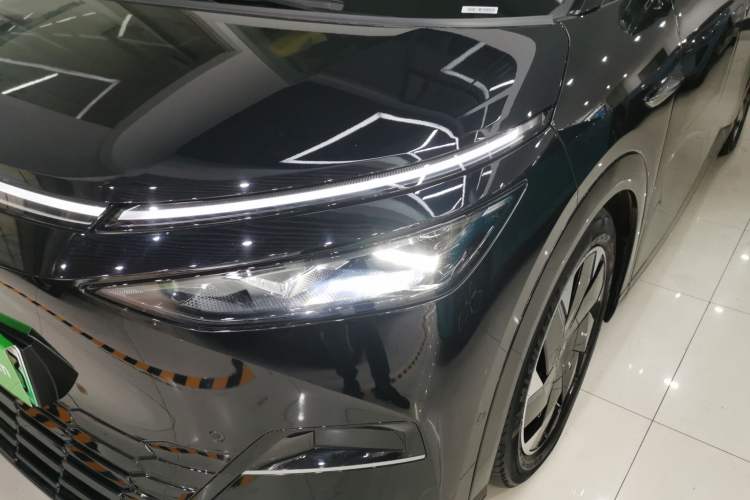 Used XPeng X9 2024 610 Long-Range Pro
