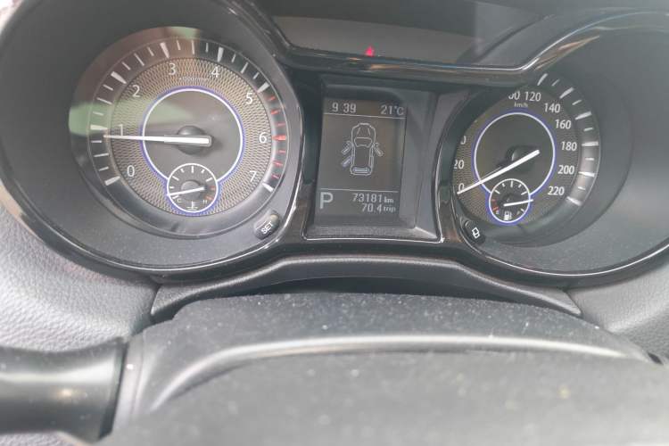 Used JMC Yusheng S350 2016 2.0T Automatic All-Wheel Drive Gasoline Ultra-Luxury 7-Seater