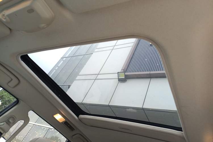 Used Mitsubishi Pajero 2017 V97 3.8L 5-Door GLS Model with Sunroof – U.S. Specification