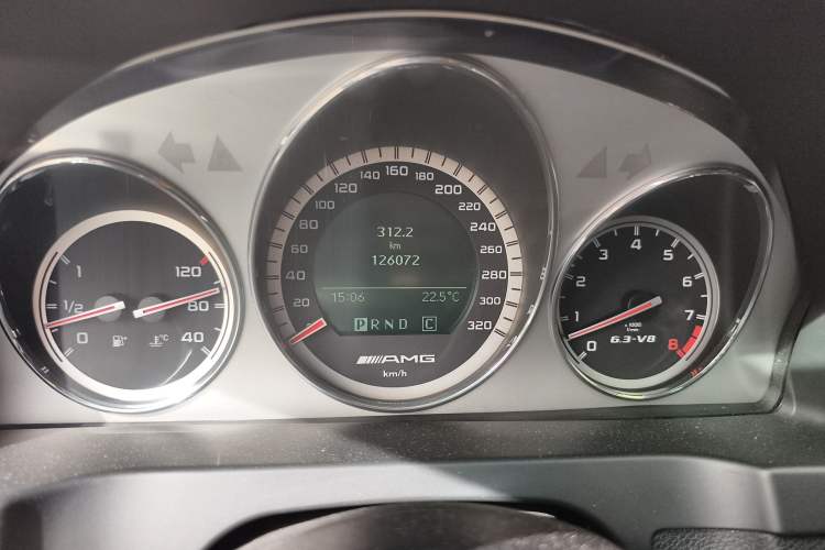 Used Mercedes-Benz C-Class AMG 2010 AMG C 63 Sport Enhancement Edition Odometer Close Up