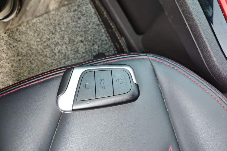 Used Chery Little Ant 2022 Sweet Pink Edition Half-Sugar Version Lithium Iron Phosphate 30 kW 301 km
