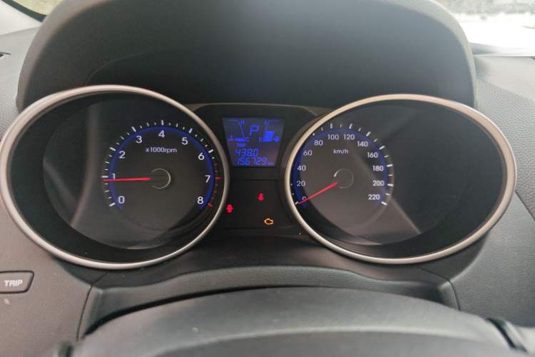 Used Hyundai ix35 2012 2.0L Automatic Two-Wheel Drive Elite Edition GLS Instrument Cluster
