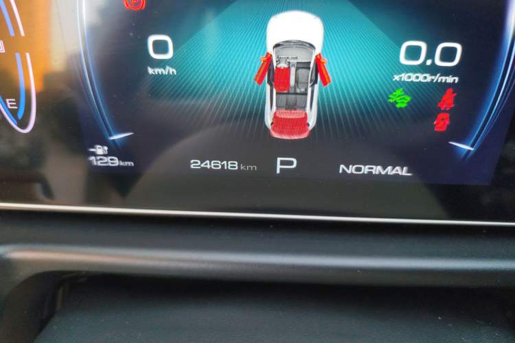 Used ORA Good Cat 2023 401 km Standard Range Luxury Version Lithium Iron Phosphate Odometer Close Up