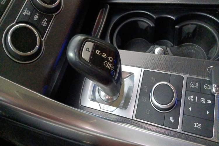 Used Land Rover Range Sport 2016 3.0 SC V6 HSE DYNAMIC Gear Lever