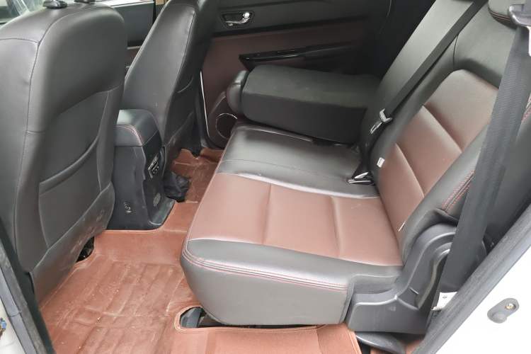 Used Lifan Auto Myway 2016 1.5L Manual Elite Version Left Rear Seat