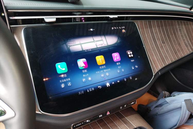 Used Mercedes-Benz E-Class 2024 Refresh E 300 L Stylish Edition
