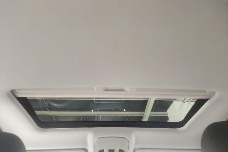 Used Haval H2 2016 Red-Label 1.5T Manual Two-Wheel Drive Luxury Model
