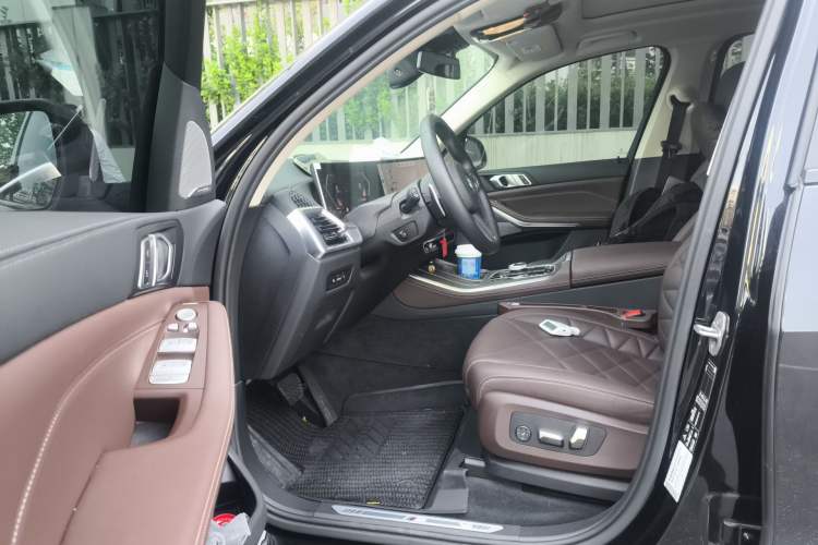 Used BMW X5 2023 xDrive 30Li Luxury M Sport Night Edition Package