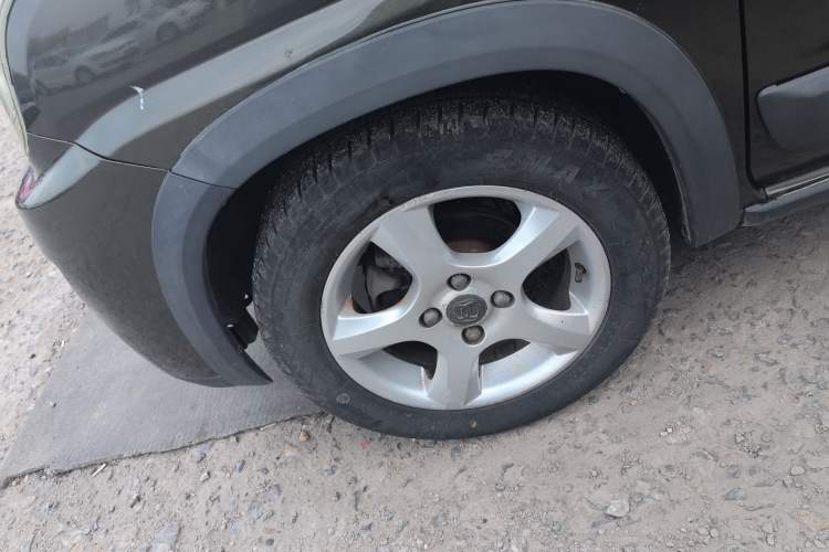 Used Suzuki Wagon R X5 2013 Revised Version 1.4L VVT Cruise Edition Left Front Wheel Hub