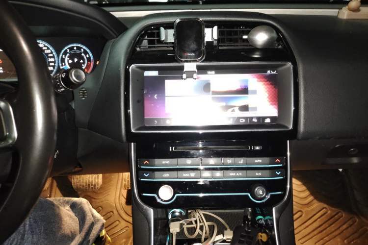 Used Jaguar XEL 2018 2.0T 250 PS Premium Edition
