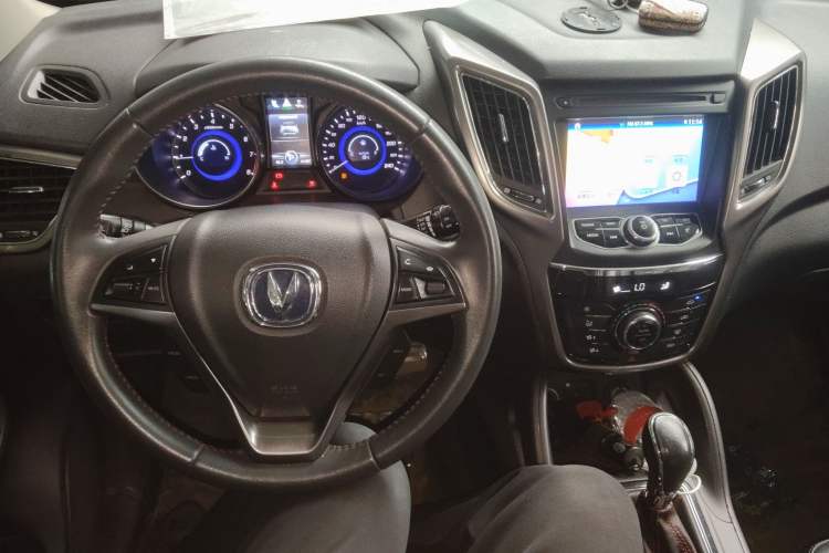 Used CHANGAN CS75 2016 1.8T Automatic Elite Model China V Standard Steering Wheel