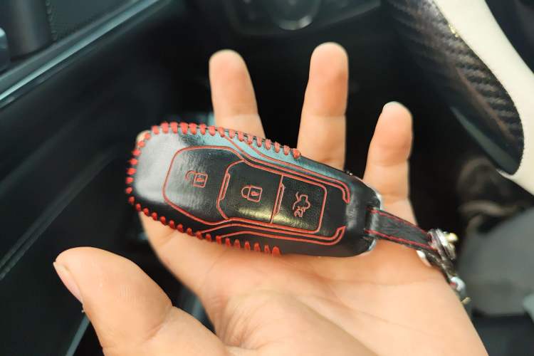 Used Ford Edge 2016 EcoBoost 245 Two-Wheel-Drive Titanium 7-Seater
