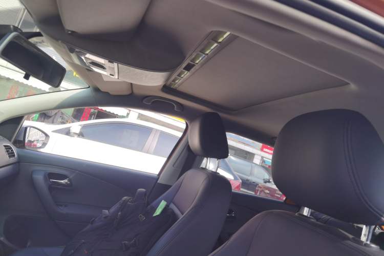 Used Volkswagen Polo 2014 1.6L Cross Polo Automatic Headliner