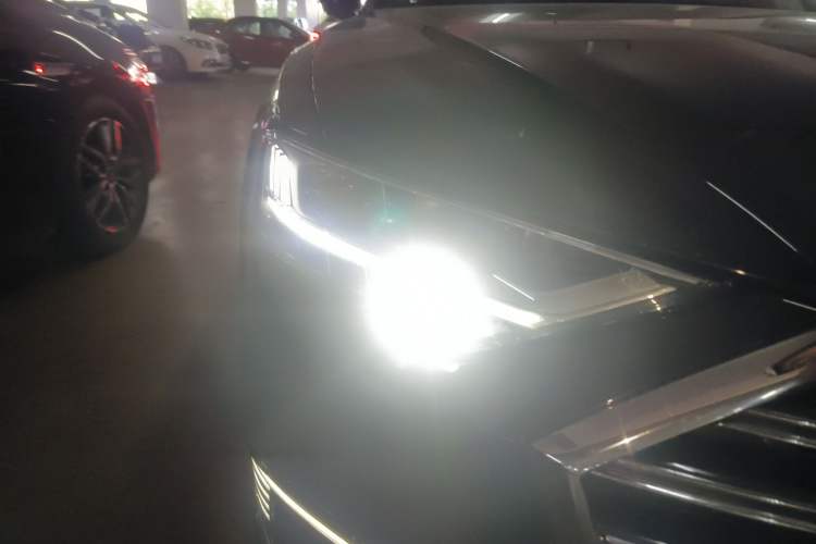 Used Audi A8 New Energy 2022 A8L 60 TFSIe quattro Collection Edition
