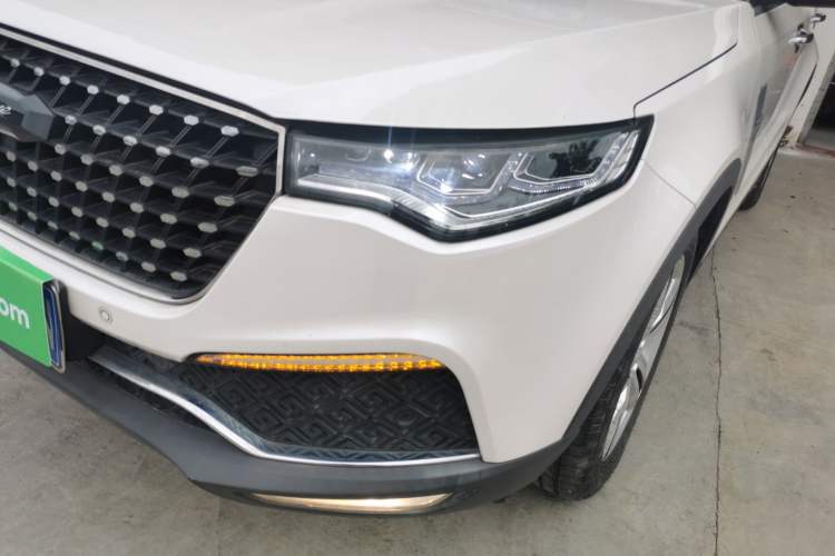 Used Zotye T700 2017 1.8T Dual-Clutch Prestige Model Left Front Headlight