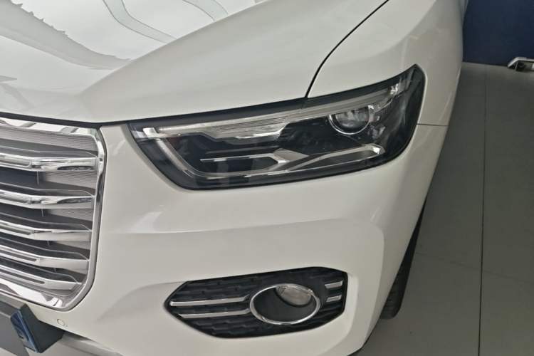 Used Haval H6 2017 Red-Label 1.3T Automatic Two-Wheel Drive ZhiShang Model
