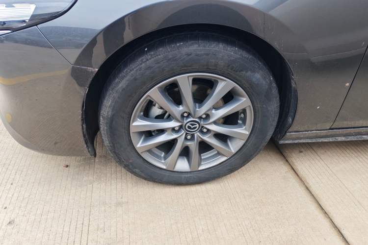 Used Mazda 3 Axela 2022 2.0L Automatic Zhiqing Edition Exterior 4