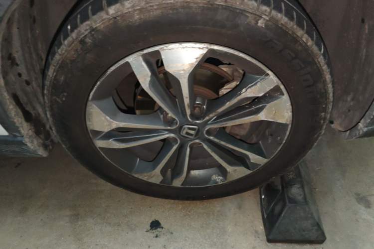 Used Luxgen U6 SUV 2014 1.8T ZhiZun Model