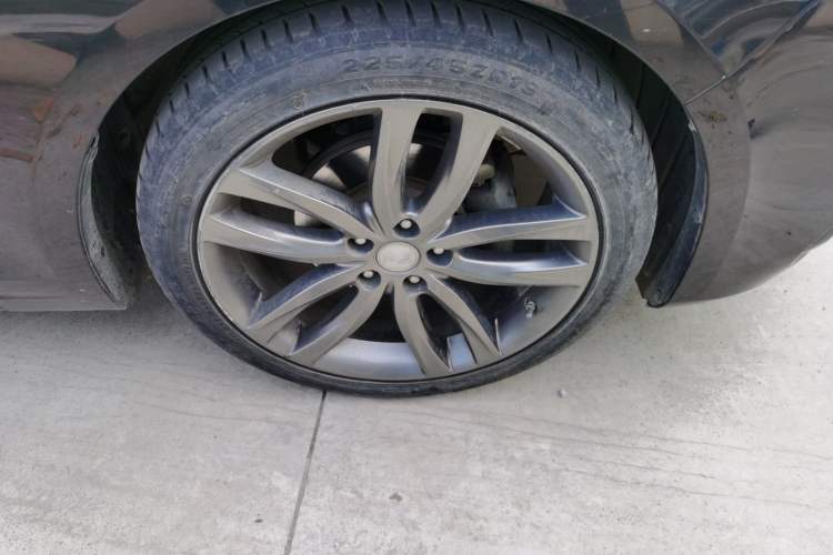 Used Hongqi H5 2018 30TD Smart Connect Dynamic Edition Right Front Wheel Hub