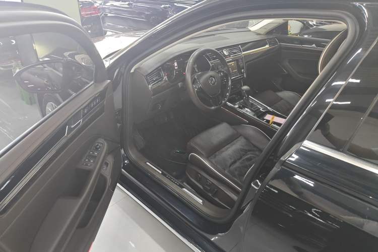 Used Volkswagen Phideon 2018 380TSI Two-Wheel-Drive Flagship Edition
