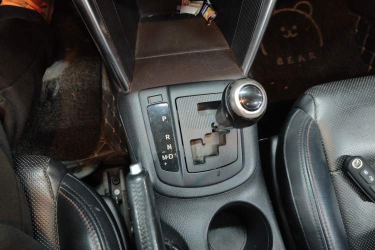 Used Mazda CX-5 2013 2.5L Automatic 4x4 Luxury Version Gear Lever